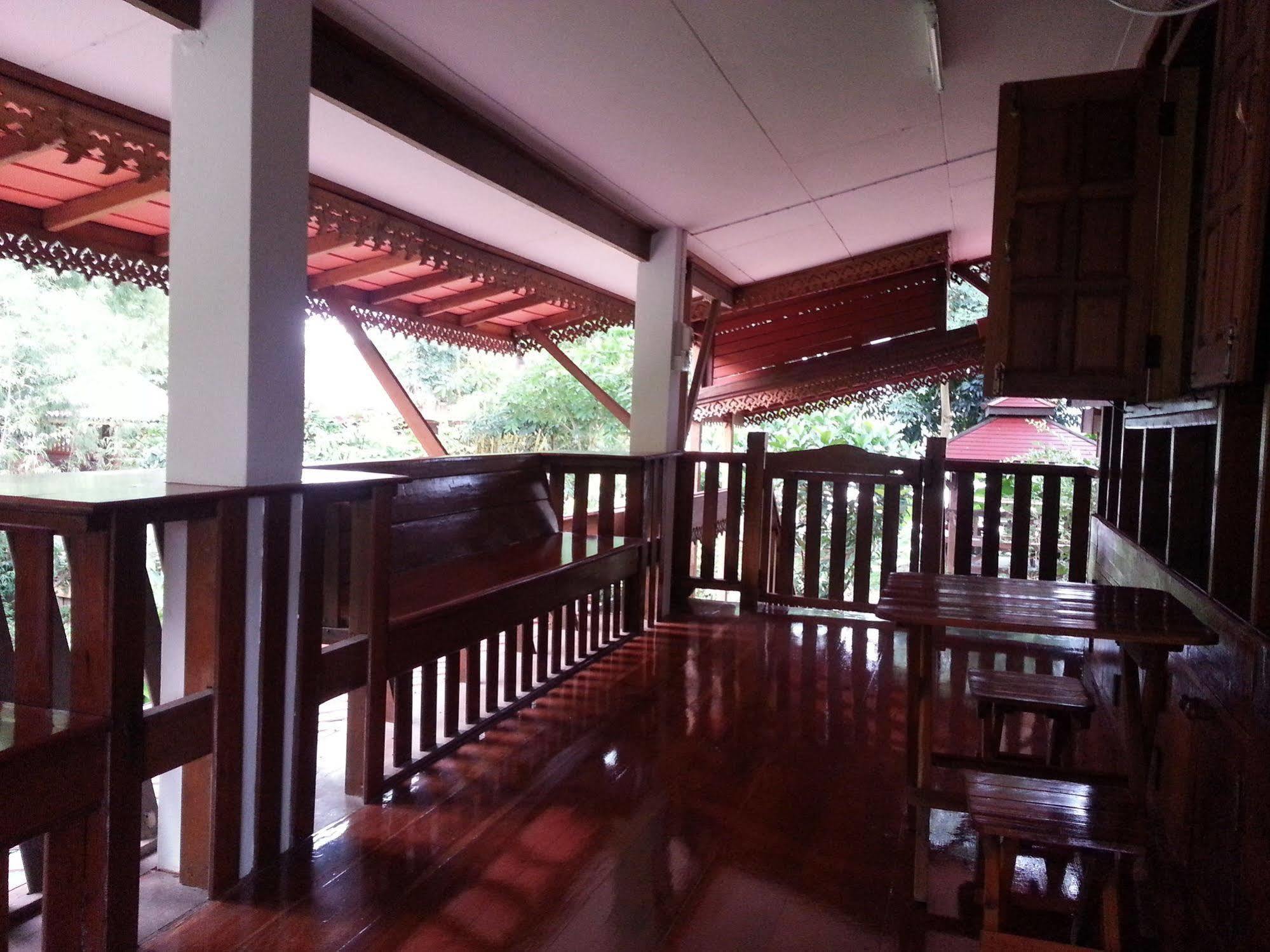 Rim Nam Kong Homestay Pak Chom Экстерьер фото