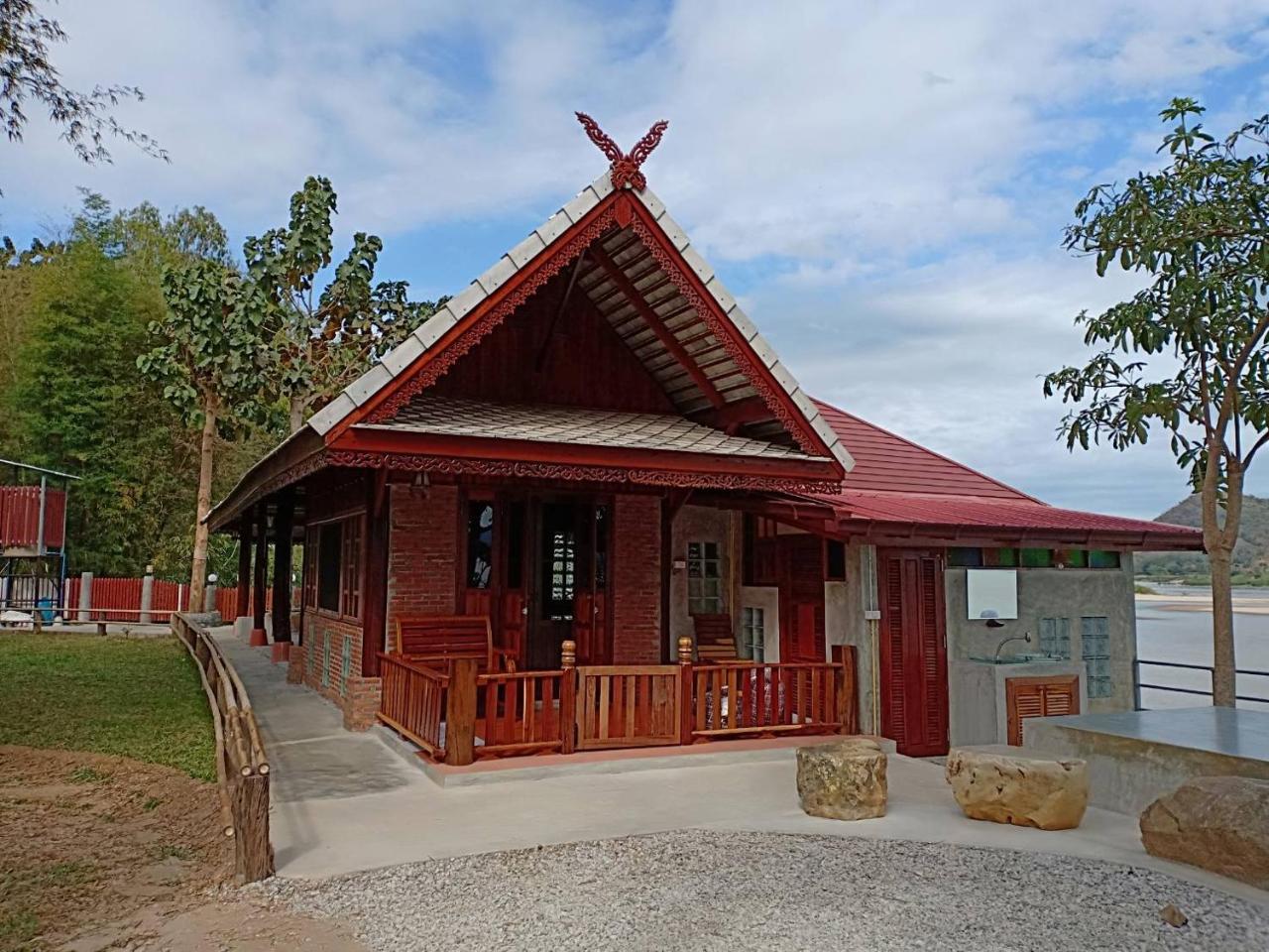 Rim Nam Kong Homestay Pak Chom Экстерьер фото